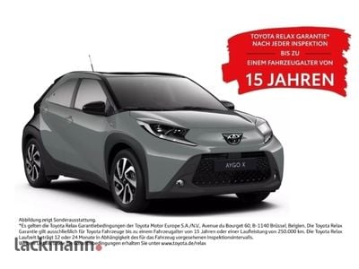 Neu Toyota Aygo 72 PS (52 kW) 2025 Urban khaki / night Kleinwagen