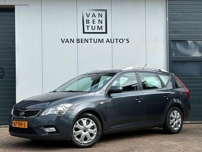 Gebraucht Kia Ceed 105 PS (77 kW) 2012 Grau Kleinwagen