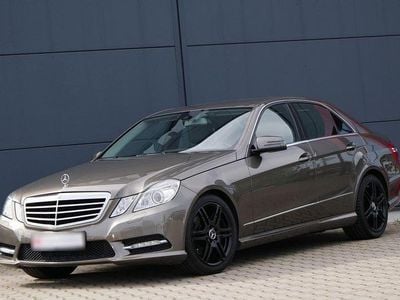 Second-hand Mercedes E250 Avantgarde 204 CP (150 kW) 2012 Maro Berlinǎ