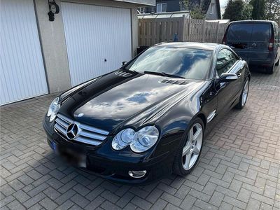 Gebraucht Mercedes SL500 387 PS (284 kW) 2007 Schwarz Cabrio
