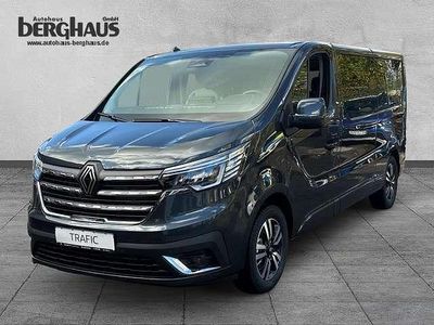 Kometengrau metallic Neu 2025 Renault Trafic Van / Kleinbus | 65.350 €
