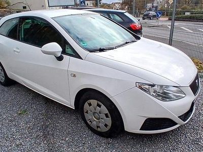 Weiß Gebraucht 2010 Seat Ibiza Kleinwagen | 3.950 € (Fairer Preis)