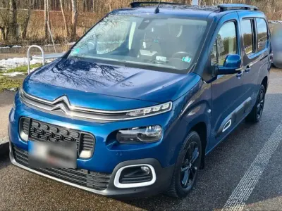 Gebraucht Citroën Berlingo 130 PS (95 kW) 2020 Blau Van / Kleinbus