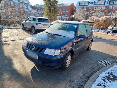 Gebraucht VW Polo 50 PS (36 kW) 2002 Blau Kleinwagen