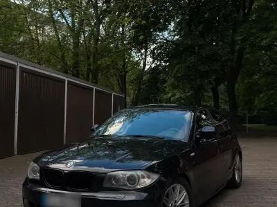 Gebraucht BMW 123 204 PS (150 kW) 2010 Schwarz Kleinwagen