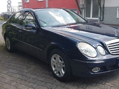 Mercedes E280