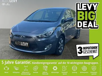 Gebraucht Hyundai i20 Space 125 PS (91 kW) 2019 Grau Kleinwagen