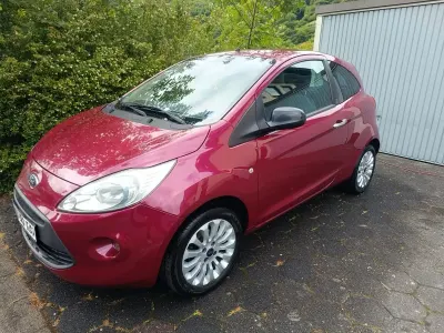 Gebraucht Ford Ka Trend 69 PS (50 kW) 2010 Rot Kleinwagen