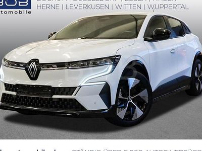 Weiß Gebraucht 2022 Renault Megane E-Tech Equilibre Limousine | 19.333 € (Fairer Preis)