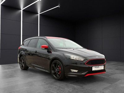 Gebraucht Ford Focus ST-Line 125 PS (91 kW) 2015 Schwarz Kombi