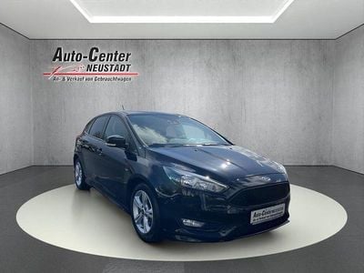 Gebraucht Ford Focus ST-Line 125 PS (91 kW) 2016 Schwarz Limousine