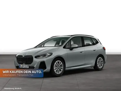 Gebraucht BMW 223 Active Tourer Luxury Line 204 PS (150 kW) 2025 Skyscraper grau metallic Van / Kleinbus