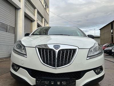 Gebraucht Lancia Delta S 140 PS (102 kW) 2010 Weiß Kleinwagen