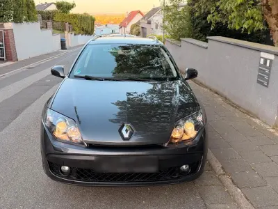 Usata Renault Laguna III 150 CV (110 kW) 2008 Argento Station wagon