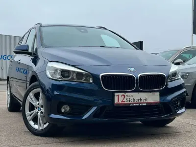 Second-hand BMW 220 190 CP (139 kW) 2016 Albastru Monovolum