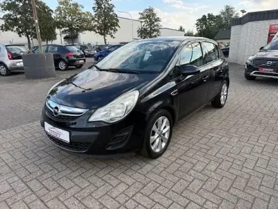 Gebraucht Opel Corsa Active 87 PS (63 kW) 2013 Schwarz Kleinwagen