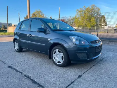 Usata Ford Fiesta 80 CV (58 kW) 2008 Grigio Utilitaria
