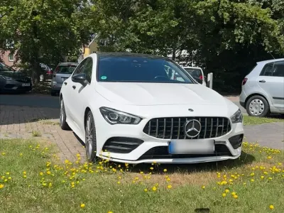 Gebraucht Mercedes CLA180 116 PS (85 kW) 2019 Weiß Coupé