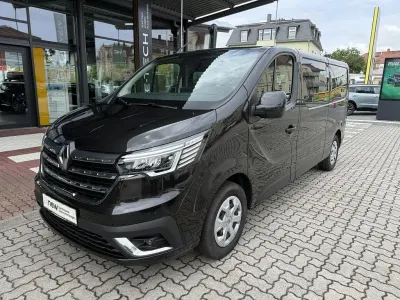 Gebraucht Renault Trafic Life 110 PS (80 kW) 2024 Schwarz Van / Kleinbus