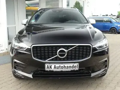 Gebraucht Volvo XC60 R-Design 235 PS (172 kW) 2019 Onyx black SUV