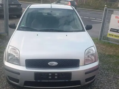 Gebraucht Ford Fusion Ambiente 101 PS (74 kW) 2005 Grau Kleinwagen