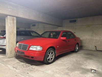 Mercedes C180