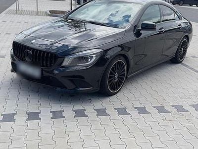 Gebraucht Mercedes CLA180 122 PS (89 kW) 2014 Schwarz Limousine