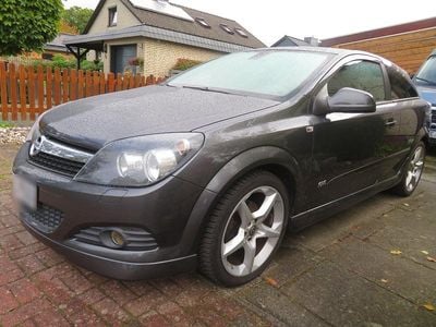 Opel Astra GTC