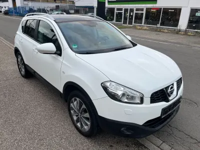 Gebraucht Nissan Qashqai Tekna 141 PS (103 kW) 2011 Weiß SUV