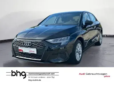 Gebraucht Audi A3 Sportback e-tron Ambiente 204 PS (150 kW) 2022 Brillantschwarz Kleinwagen