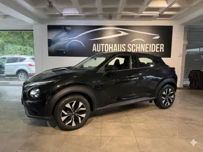 Neu Nissan Juke Acenta 114 PS (83 kW) 2026 Schwarz SUV