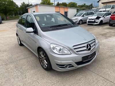 Mercedes B180