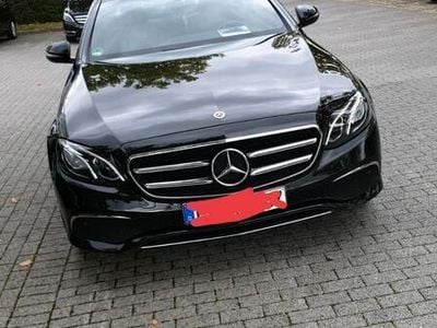 Mercedes E200