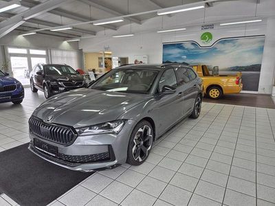 Gebraucht Skoda Superb SportLine 193 PS (141 kW) 2025 Grau Kombi
