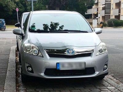 Toyota Auris Hybrid