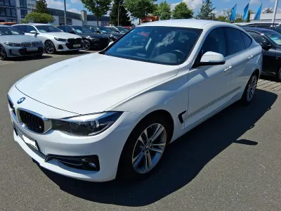 Gebraucht BMW 318 Sport Line 150 PS (110 kW) 2019 Weiß Limousine
