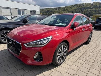 Usata Hyundai i30 Trend 140 CV (102 kW) 2017 Rosso Station wagon