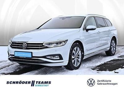 Weiß Gebraucht 2023 VW Passat Elegance Kombi | 29.690 € (Etwas zu teuer)