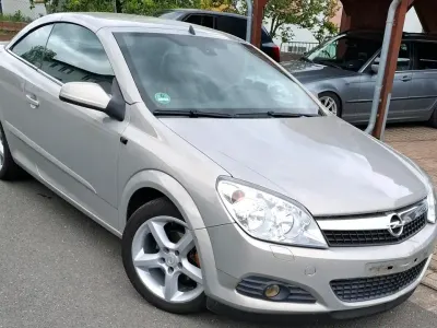Używany Opel Astra Cabriolet 140 KM (102 kW) 2007 Kabriolet