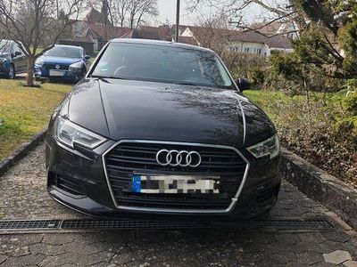 Gebraucht Audi A3 Design 116 PS (85 kW) 2018 Schwarz Limousine