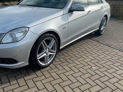 Mercedes E220