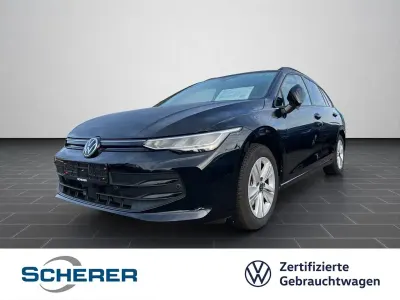 Gebraucht VW Golf VIII Life 150 PS (110 kW) 2024 Grenadillschwarz metallic (metallic) Kombi