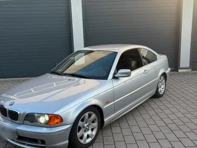 Gebraucht BMW 320 Basis 170 PS (125 kW) 2002 Silber Coupé