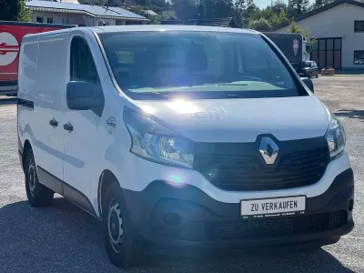 Gebraucht Renault Trafic 145 PS (106 kW) 2018 Weiß Van / Kleinbus