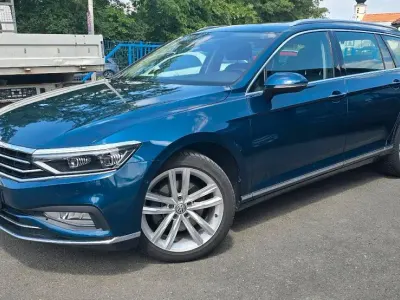 Gebraucht VW Passat Elegance 190 PS (139 kW) 2020 Blau Kombi