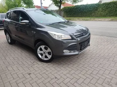 Używany Ford Kuga SYNC Edition 150 KM (110 kW) 2015 Szary SUV
