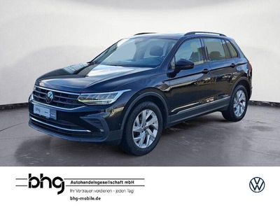 Schwarz Gebraucht 2021 VW Tiguan Life SUV | 29.860 € (Fairer Preis)