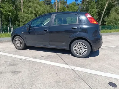 Gebraucht Fiat Punto Active 77 PS (56 kW) 2008 Schwarz Kleinwagen