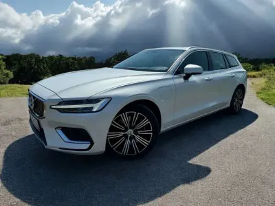 Brugt Volvo V60 Inscription 392 HK (288 kW) 2020 Hvid Stationcar