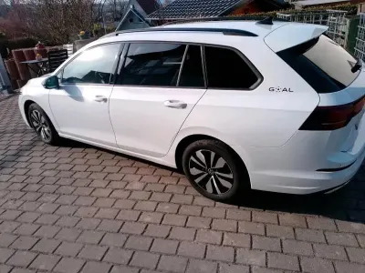 Gebraucht VW Golf VIII 116 PS (85 kW) 2025 Weiß Kombi